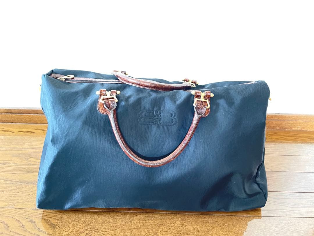 バレンシアガ　ボストンバッグ、黒　ツーウェイ