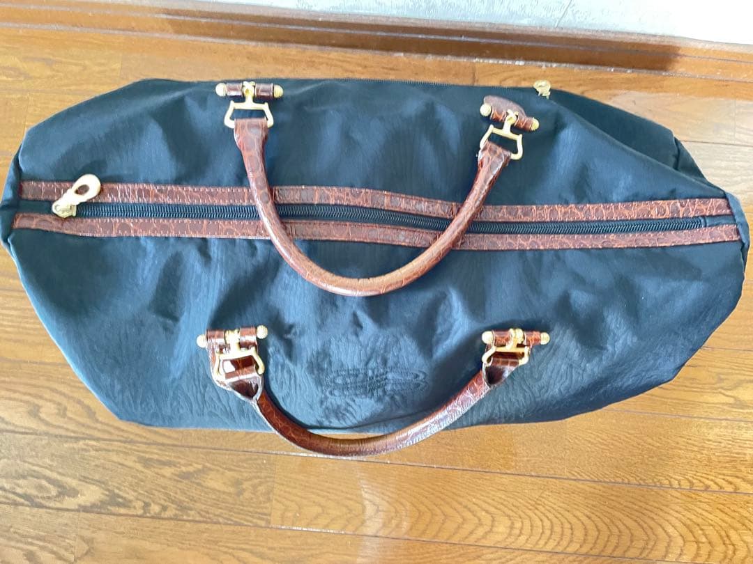 バレンシアガ　ボストンバッグ、黒　ツーウェイ