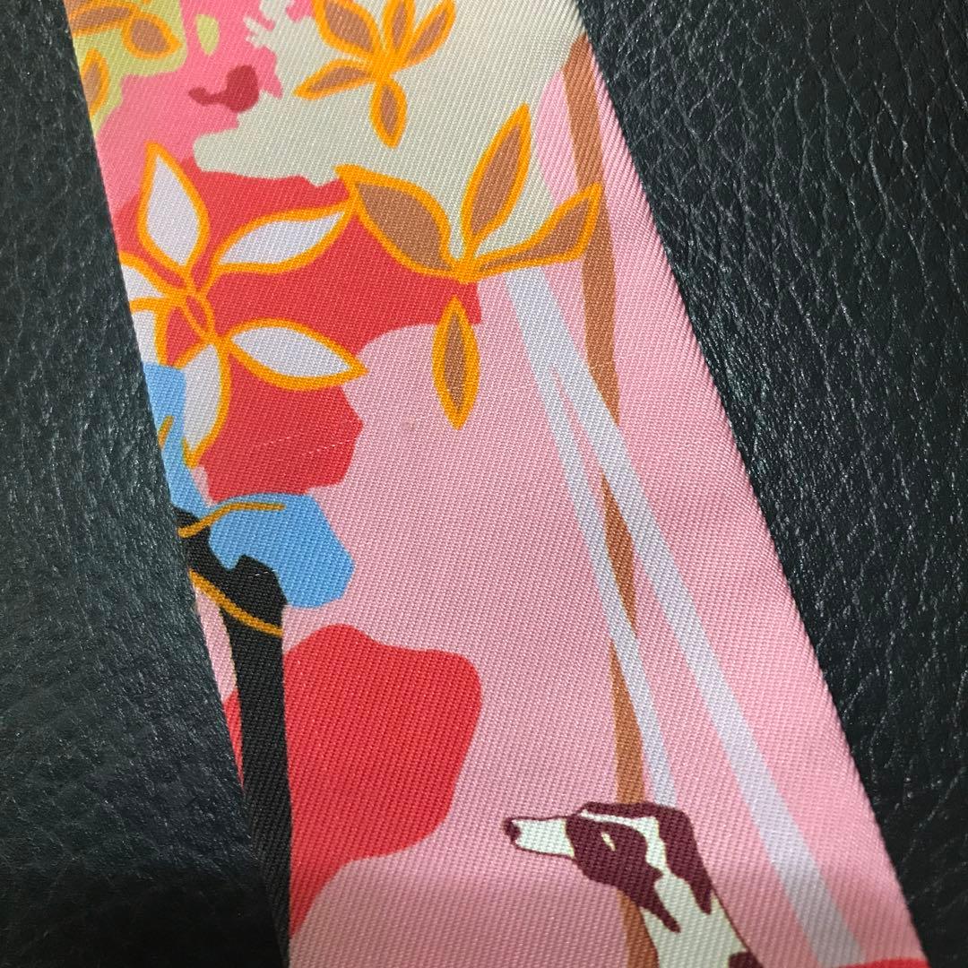 HERMES エルメス ツイリー 【EN LIBERTE ! 自由に！】 2本