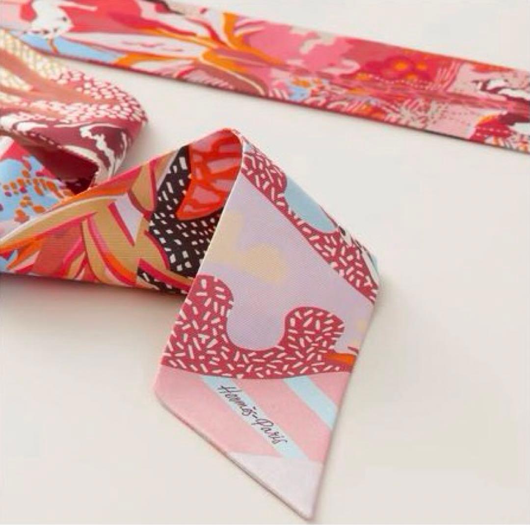 HERMES エルメス ツイリー 【EN LIBERTE ! 自由に！】 2本