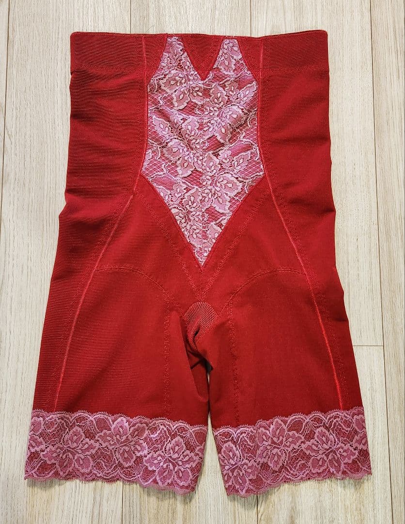 ララ グラントイーワンズ ハイウエストガードル ラブ 76