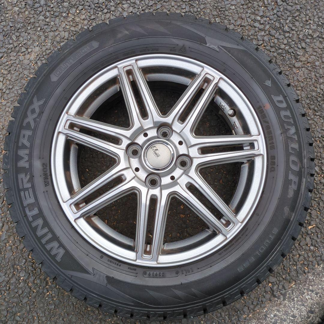 ダンロップスタッドレスタイヤ、ホイール付き4本　ホンダフリードDBA-GB３用