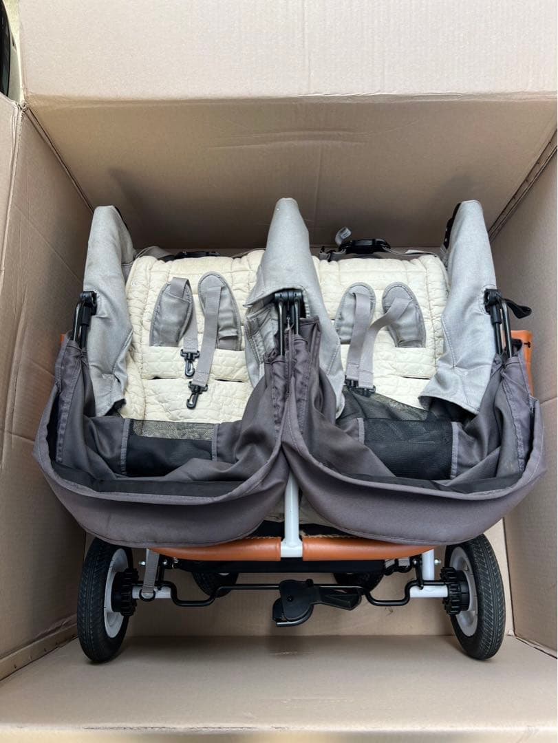 大幅値下げ⭐︎限定販売⭐︎ココダブル/エアバギー/双子/横/グレー 5点式ベルト