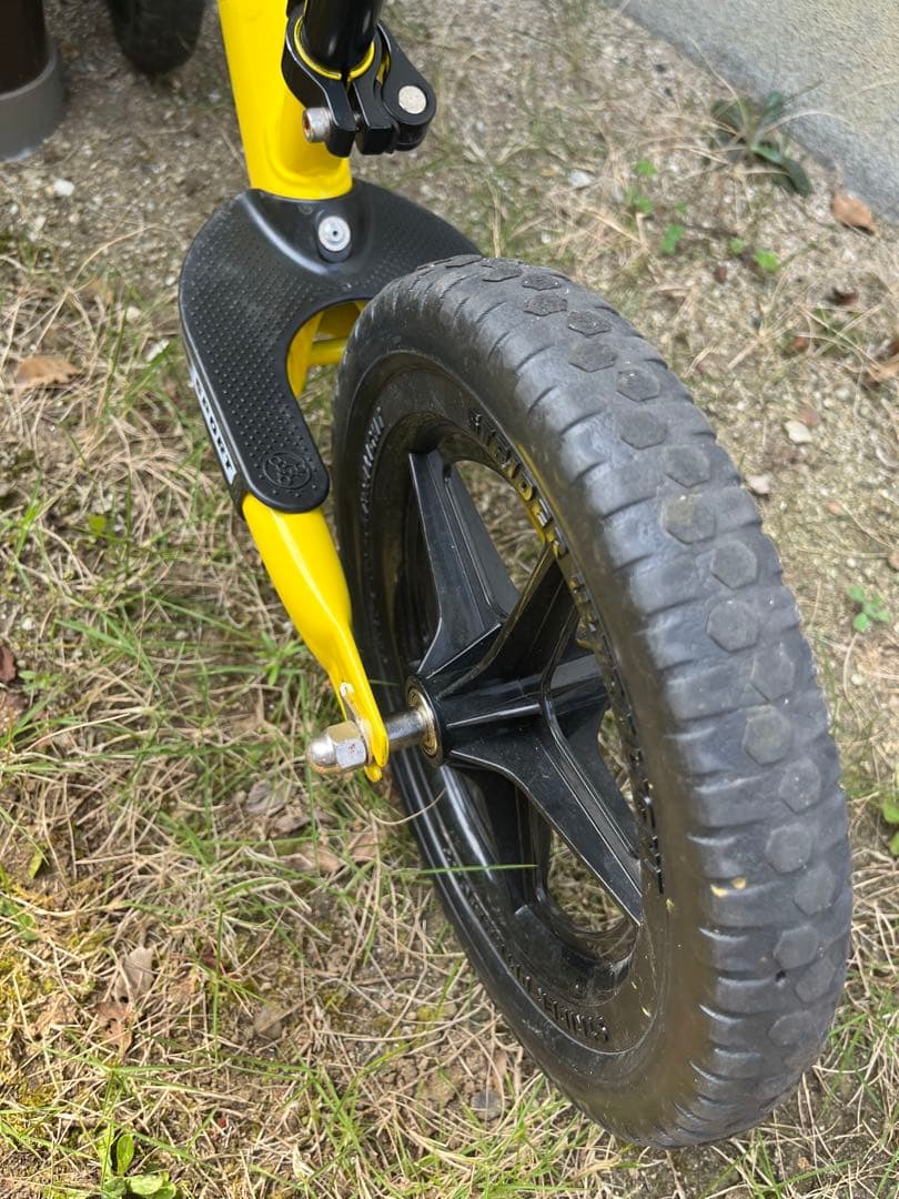 STRIDER スポーツモデル　イエロー 12インチ