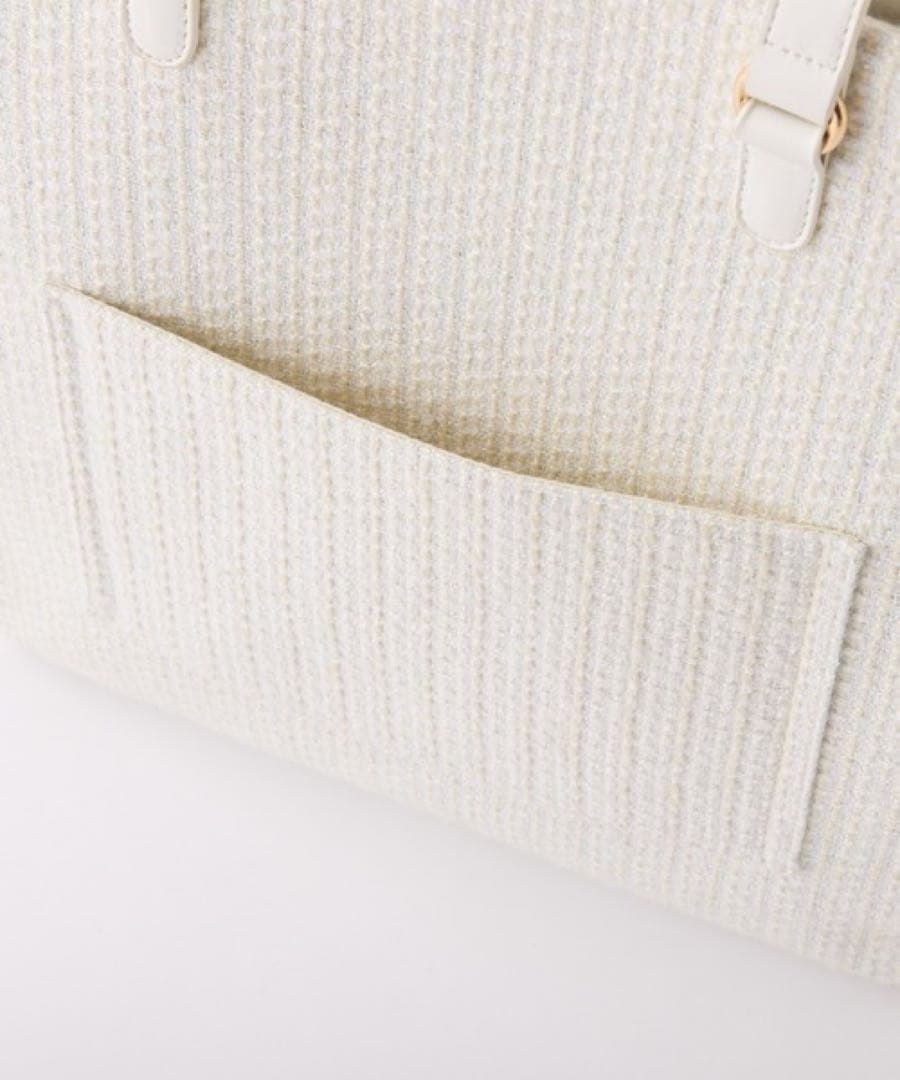 LouLoumei ハートチャーム付きトートバッグ アイボリー 白 ホワイト