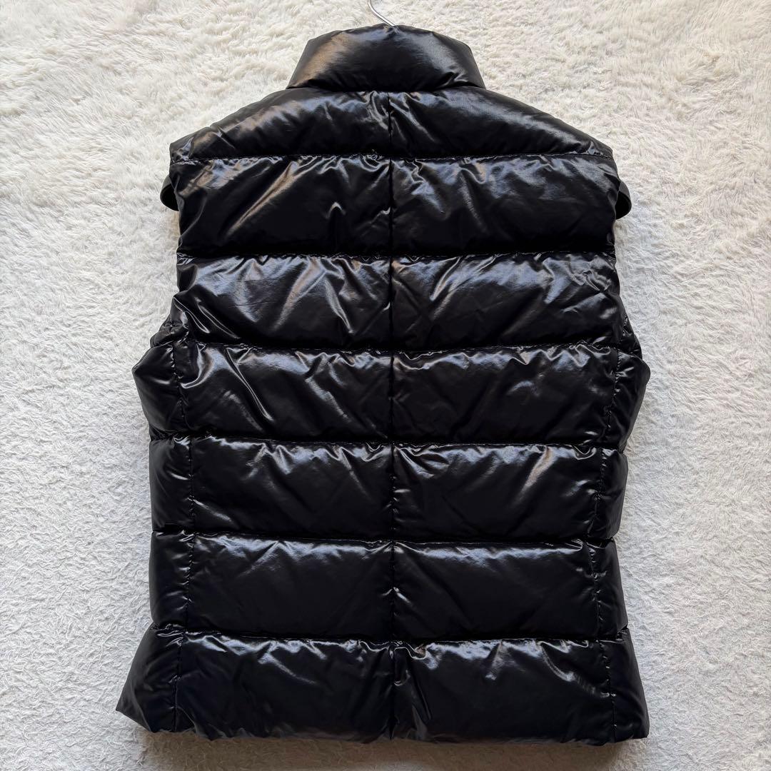 【美品】モンクレール ダウンベスト GHANA シャイニー ロゴワッペン 黒 S