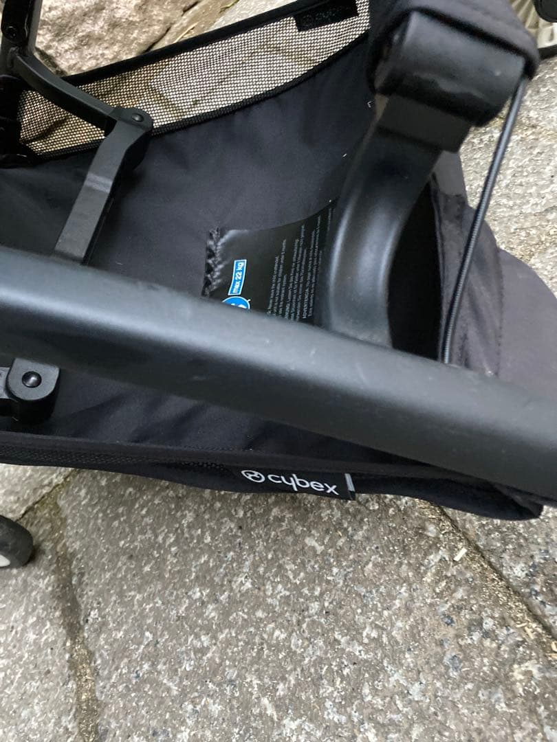 2024.6購入　サイベックス　リベル　黒　ベビーカー 折りたたみ式