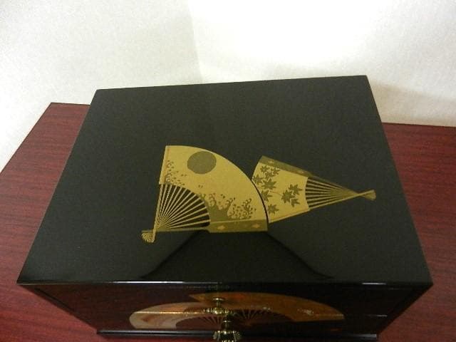 会津塗り金彩扇面蒔絵二段小箪笥（小引き出し、小物入れ）