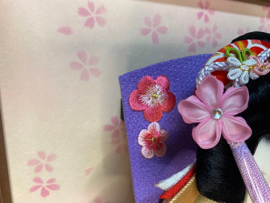 羽子板　立体振袖　ガラスケース１５号・サイズ間口約３２×奥行約２８×高さ約６３㎝