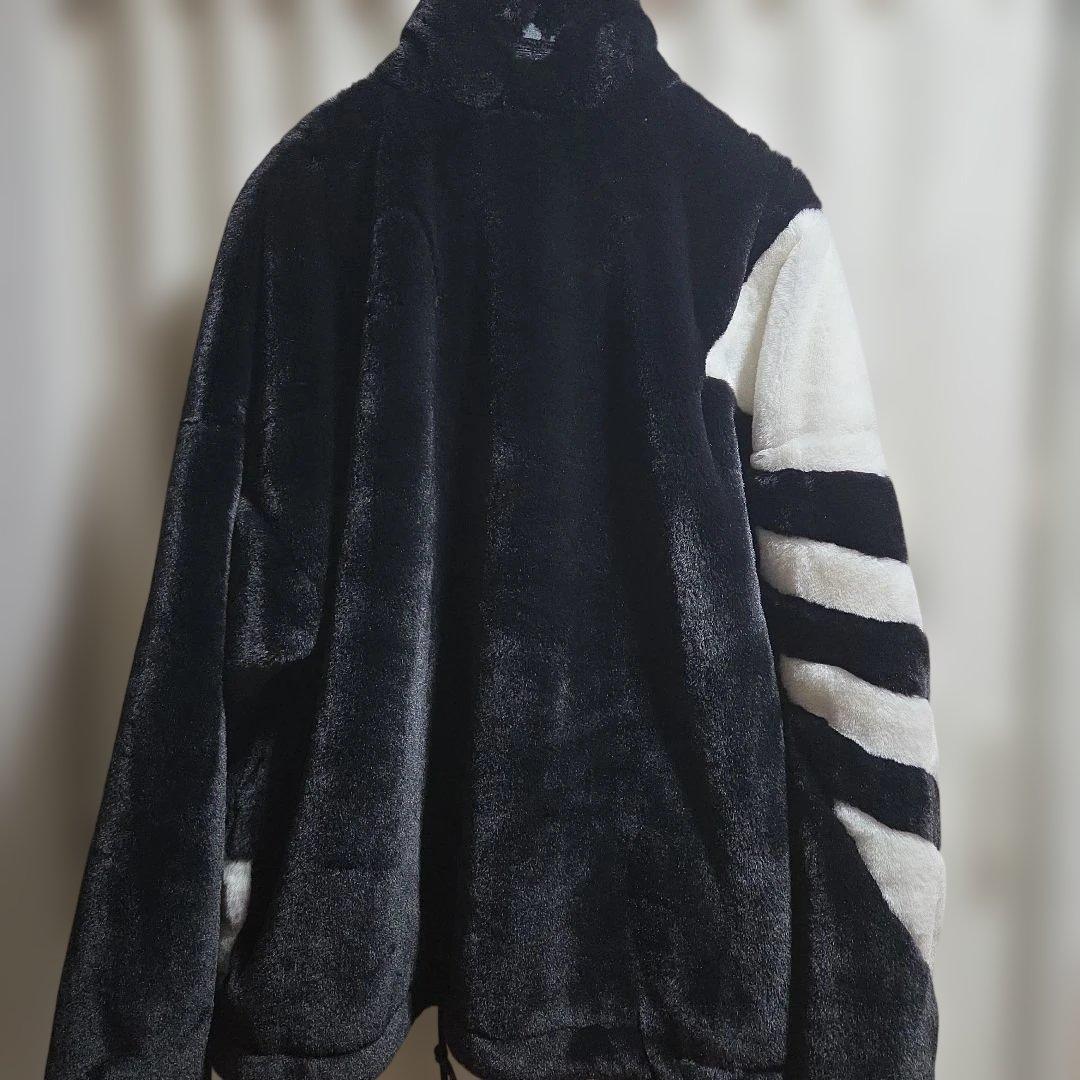 adidasアディダスオリジナルス　ファートラックジャケット