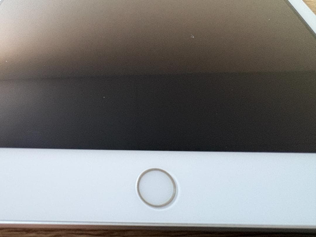 Apple iPad 第８世代 Wi-Fi 32GB バッテリー93.5％