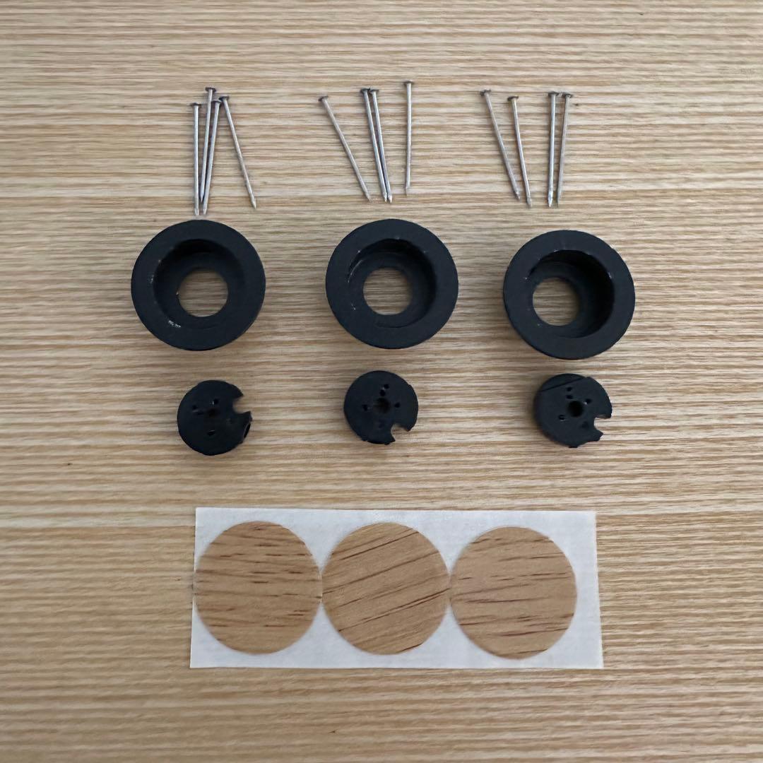 無印良品　オーク材　ガラス扉木製キャビネット　①