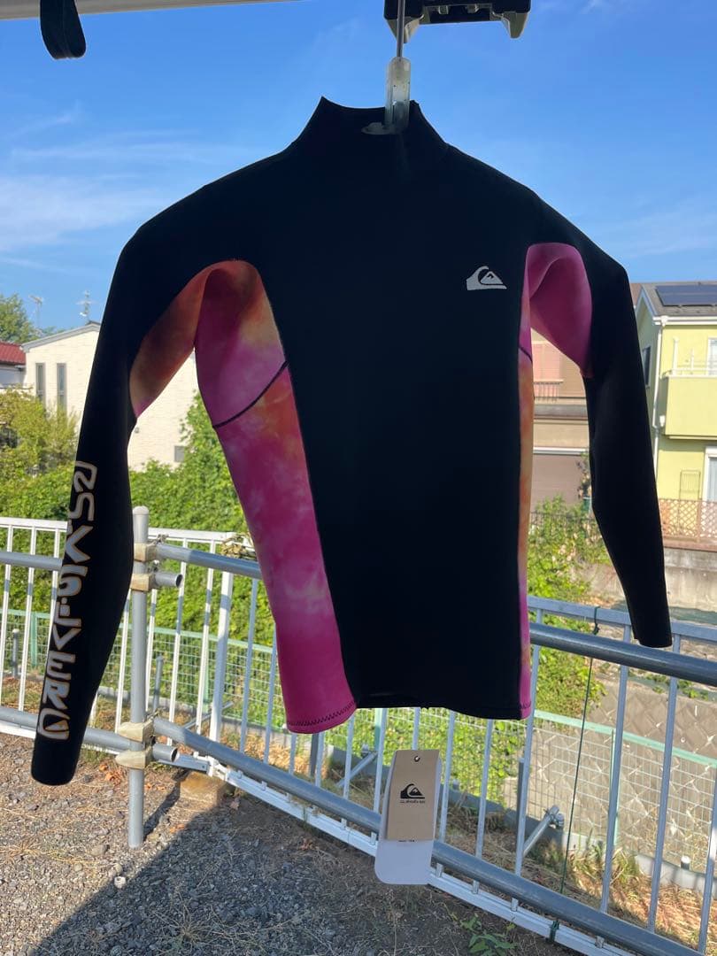 本日のみ　大特価　新品未使用　Quiksilver タッパー ブラック/ピンク