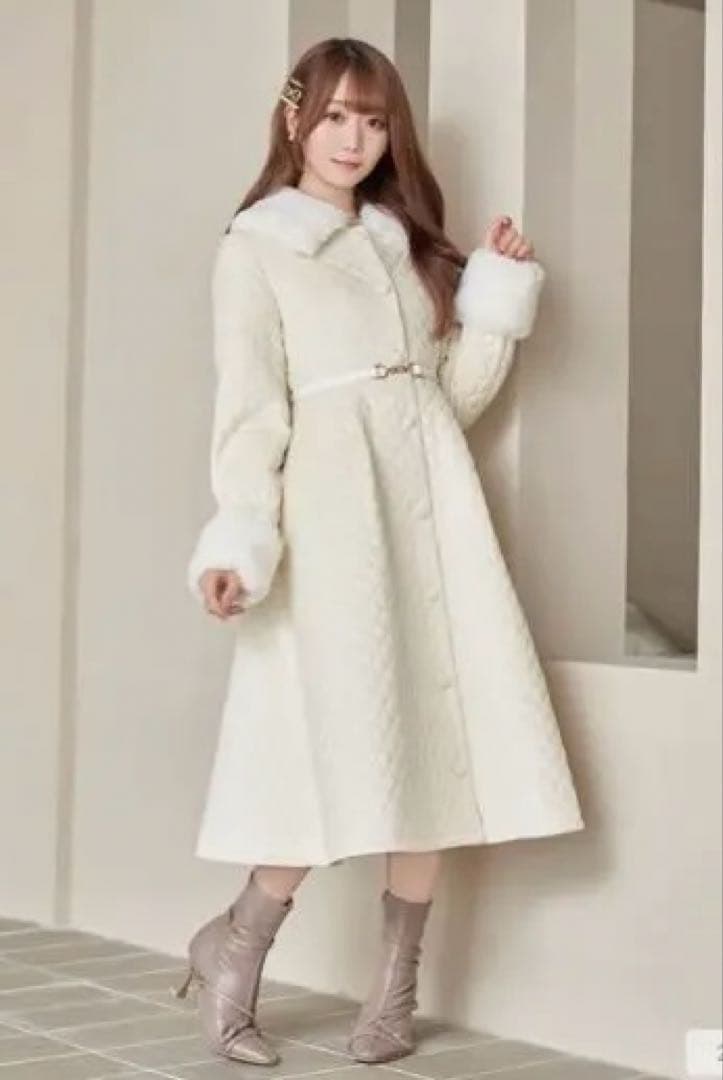 Rosé Muse キルティングフレアコート ホワイト