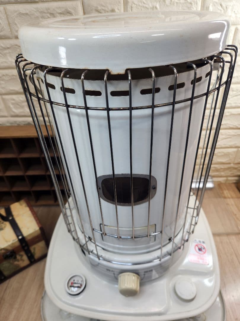 送料無料❤2014⑨■コロナ ホワイト 石油ストーブ 安全ガード付き