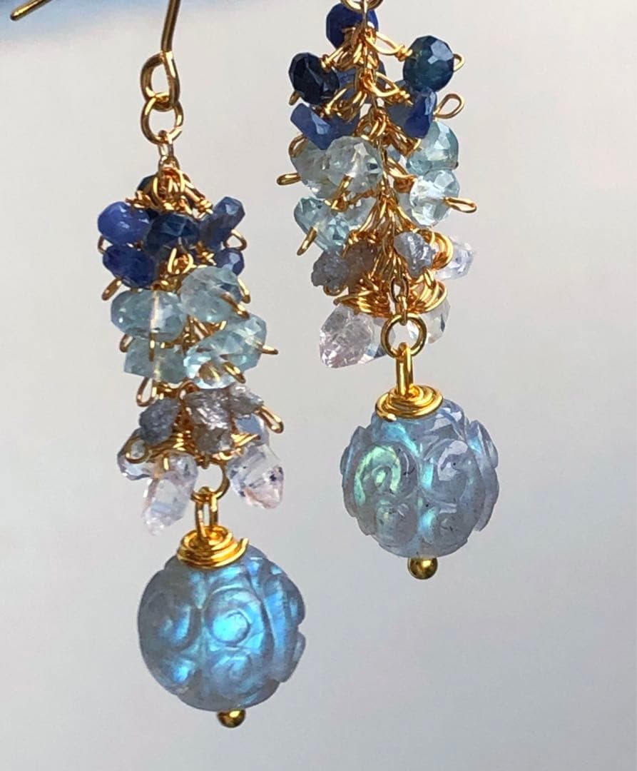 天然石☆プルメリア&スクロールカービングのピアス14kgf