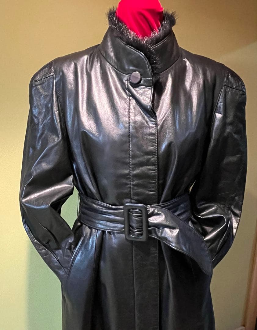 ミンク襟付 牛革スタンドカラー衿ロングコート（カーフレザー）