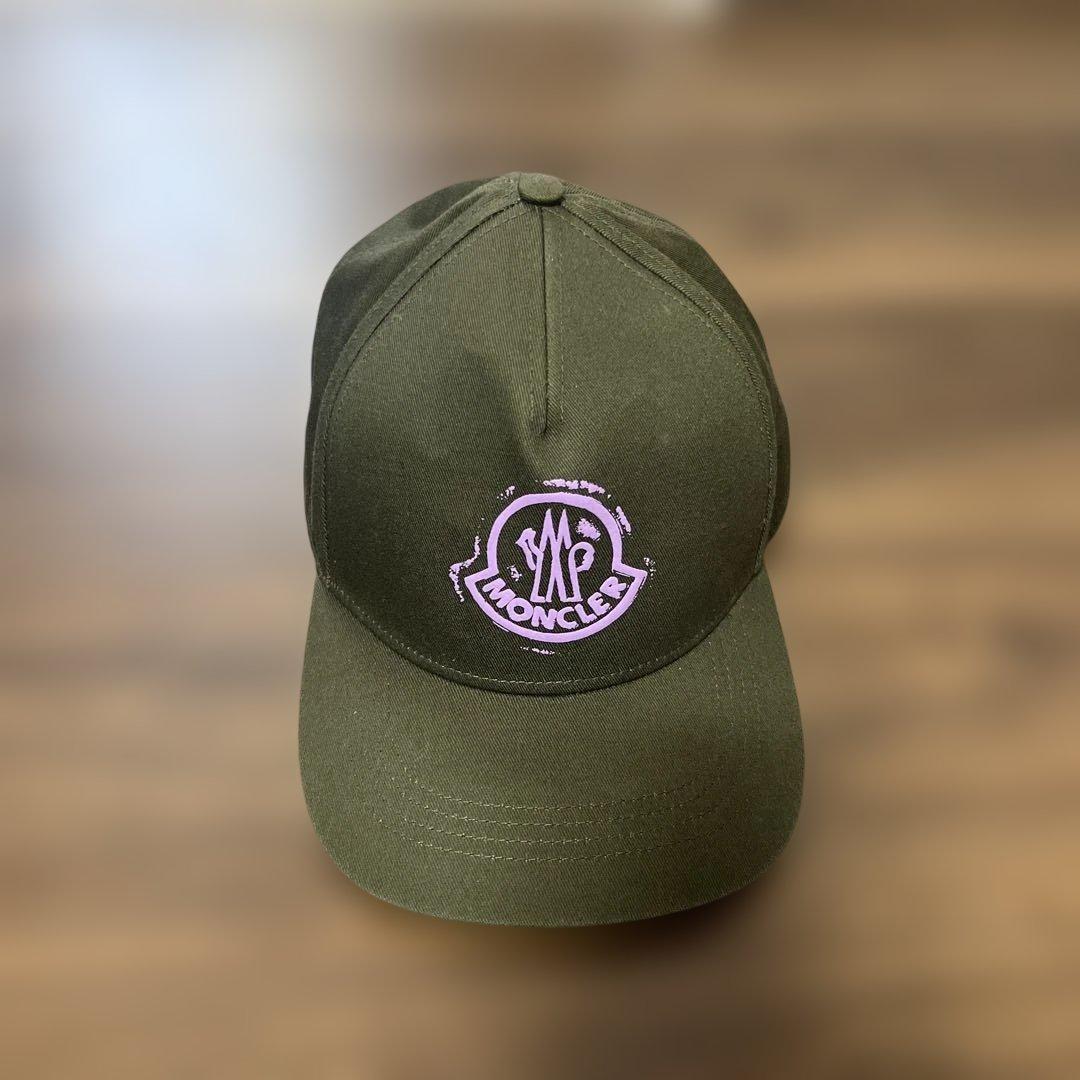 MONCLER オリーブ色 ベースボールキャップ