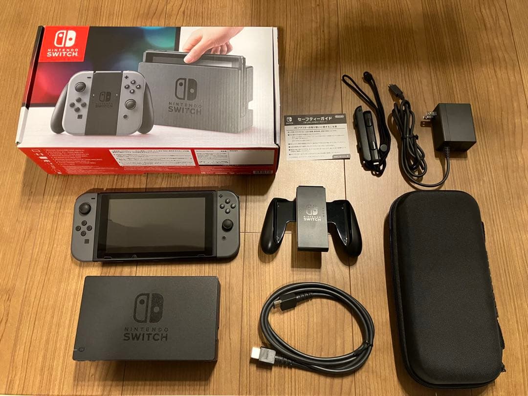 美品 Nintendo Switch 本体 グレー 付属品完備　スイッチ本体