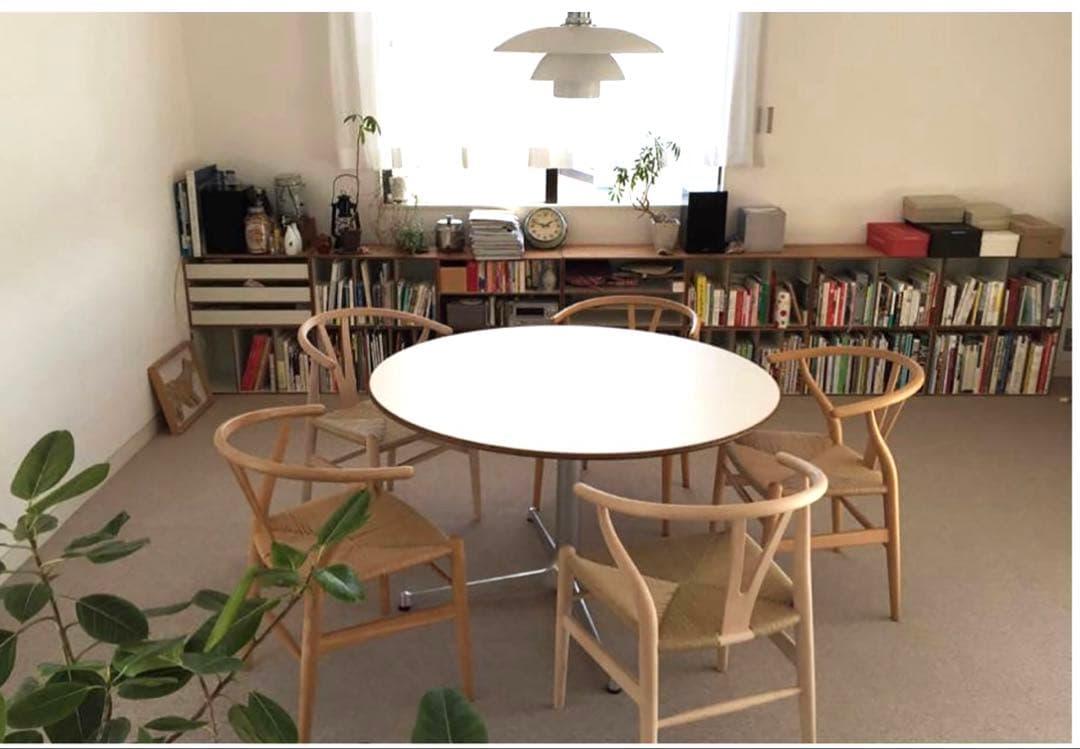 D&DEPARTMENT ラウンドテーブルLAUAN TABLE ROUND