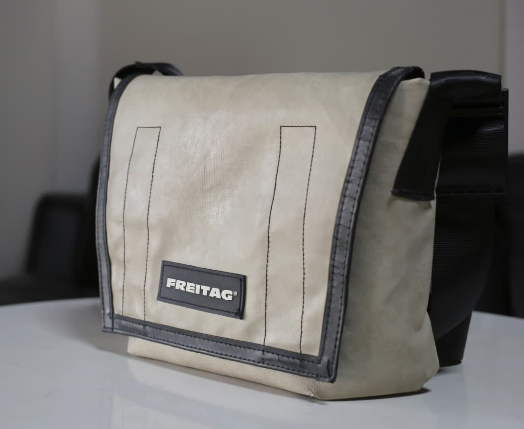 FREITAG F11 LASSIE ベージュ
