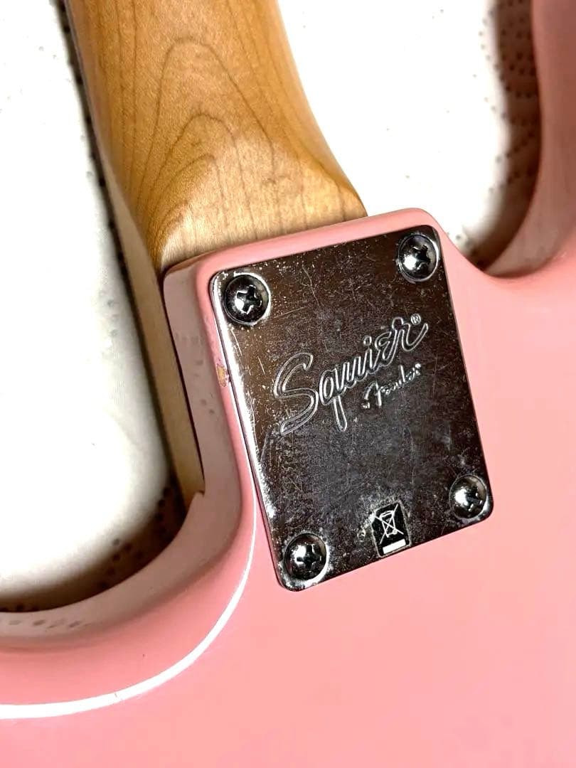 Squier by Fender スクワイヤー ストラトキャスター ピンク