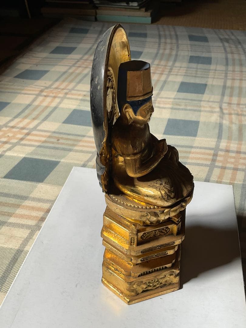 大日如来座像／年代不明？。木製。【ジャンク品　昭和時代】。