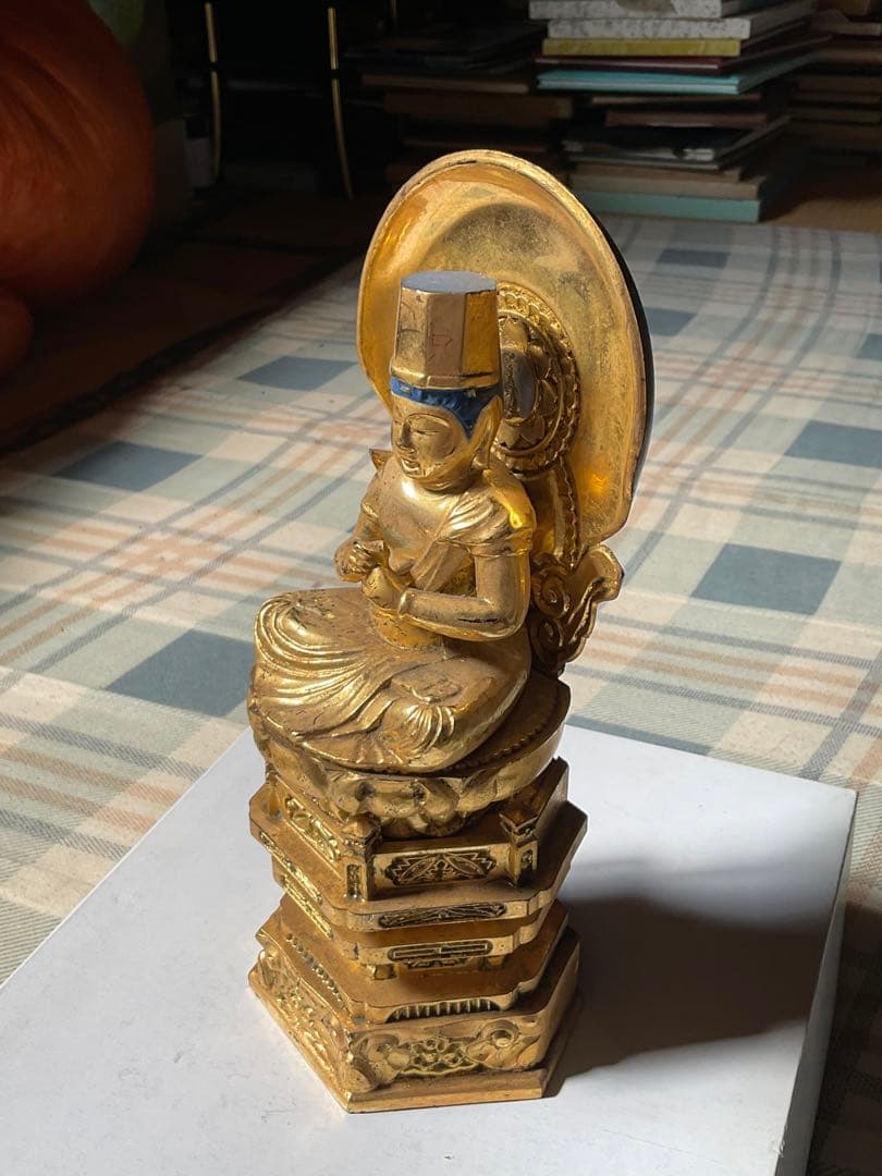 大日如来座像／年代不明？。木製。【ジャンク品　昭和時代】。