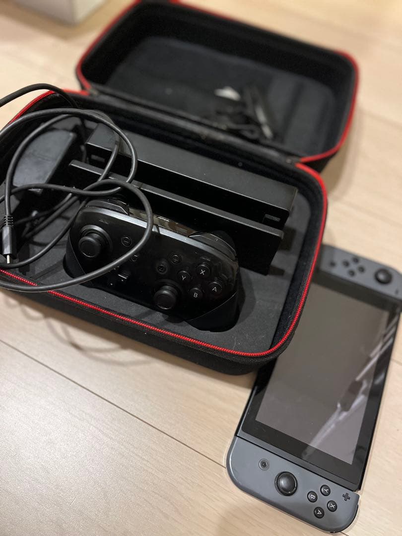 NintendoSwitch 本体　ケース　プロコン付き