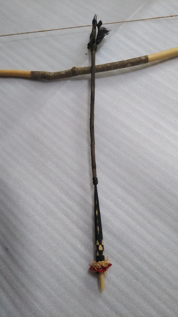 (値下げ)アイヌ民具弓矢セット　クとへペライ