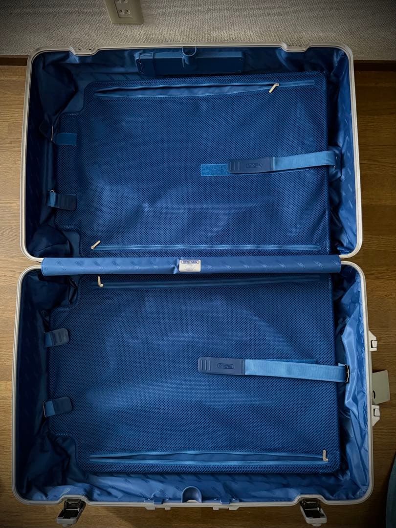 RIMOWA リモワ　TOPAS トパーズ　シルバー 82L E-tag