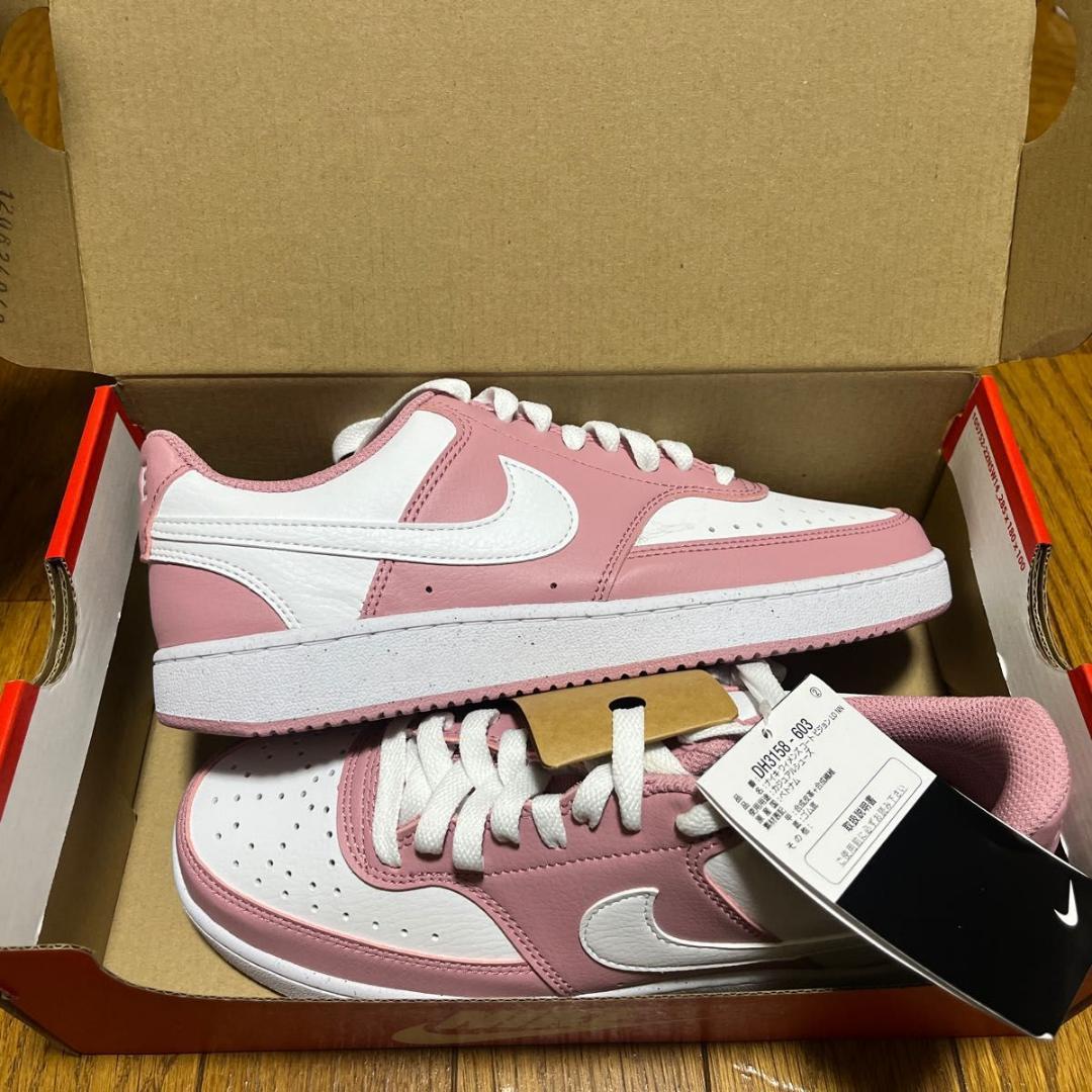 NIKE　ローカットスニーカー　ピンク　24.5cm　新品未使用　箱やぶれ