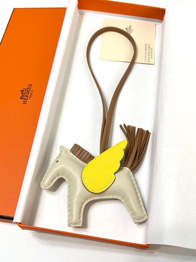 新品　HERMES エルメス　ペガサス pm チャーム
