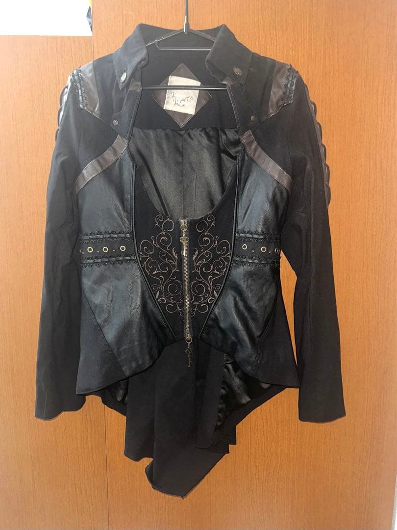 OZZ ONEST ショートジャケット ROZENKAVALIER