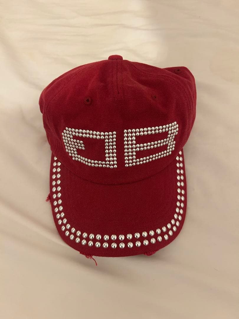 BEEDEN ストーン付き赤キャップ フリーサイズ