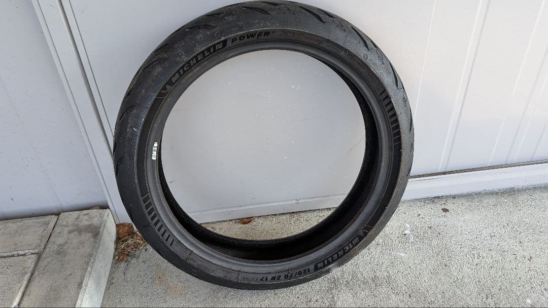 9部山 MICHELIN POWER5 2CT 120/70 ZR 17