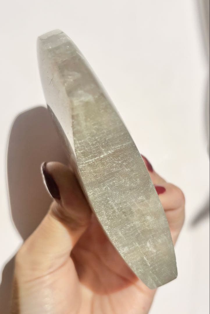 《強ブルーシラー✰》グレームーンストーン　月　カービング　BIG size