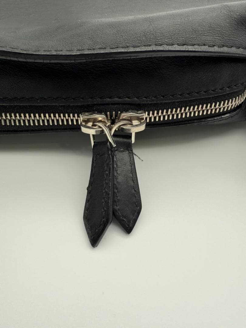 美品✨バレンシアガ パンチングロゴ レザー ボディバッグ ベルトバッグ 黒