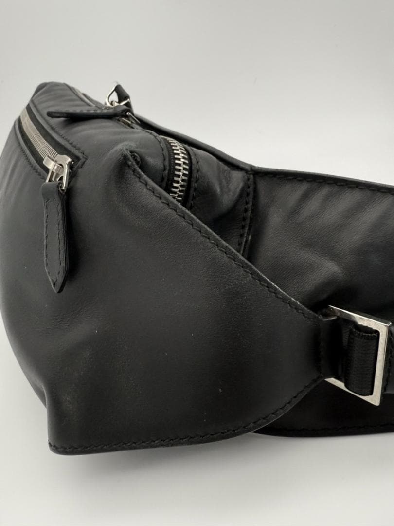 美品✨バレンシアガ パンチングロゴ レザー ボディバッグ ベルトバッグ 黒