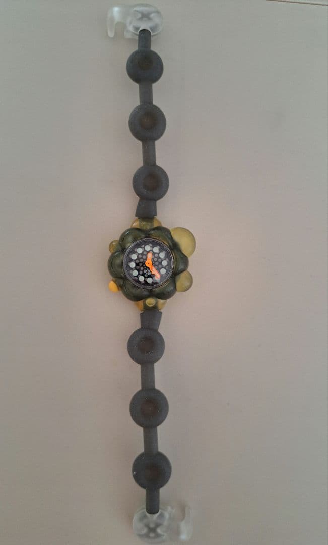 CABANE de ZUCCA 腕時計 赤血球　黒