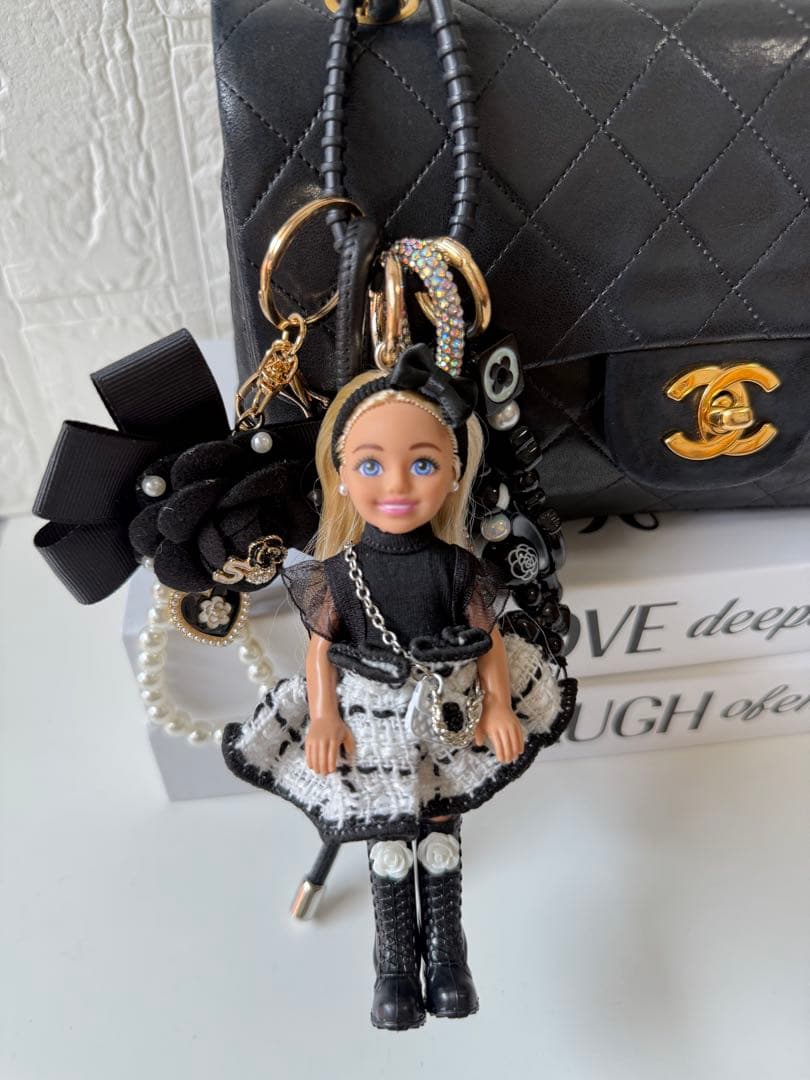 Barbie チャーム　ドールチャーム　バービーキーホルダー　チェルシー人形