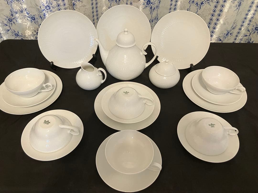 ローゼンタール　ロマンスホワイト　6人用ティセット　23ピースセットプラスおまけ