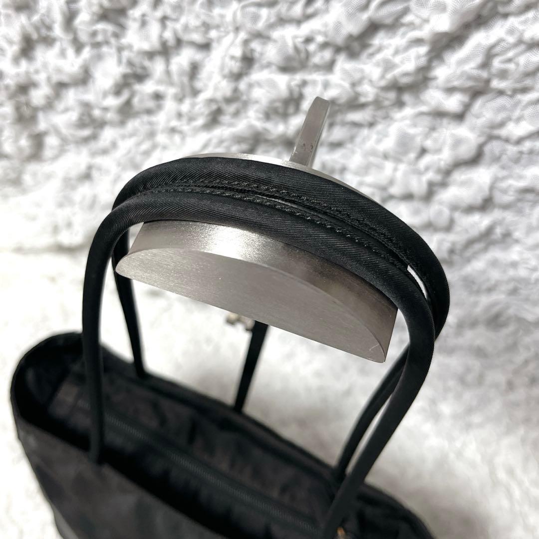 美品✨PRADA プラダ　ナイロン トートバッグ 三角プレート 黒　肩掛け