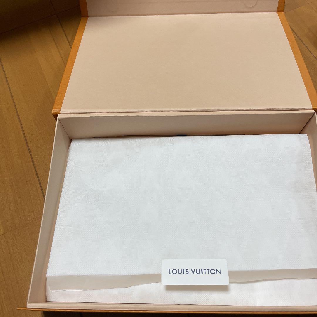 LOUIS VUITTON ルイヴィトン マフラー