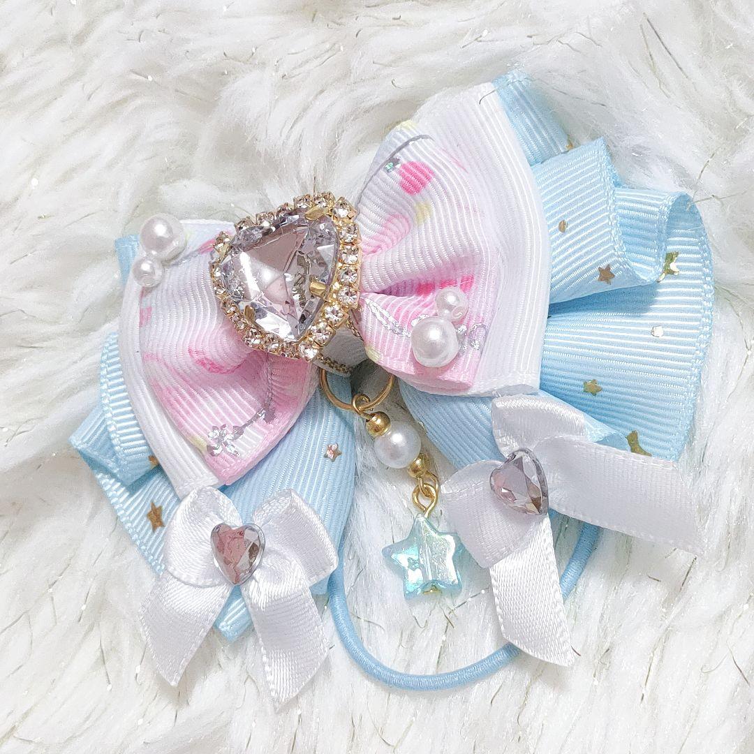 ハンドメイド★キッズリボンヘアゴム★水色★ミニリボンとビジュー付き★お出かけに