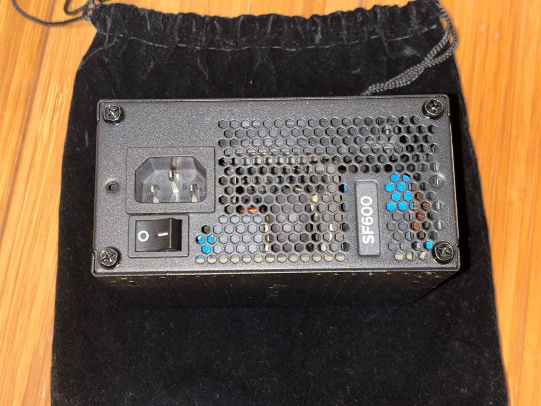 Corsair SFX電源　SF600 Platinum CP-9020182