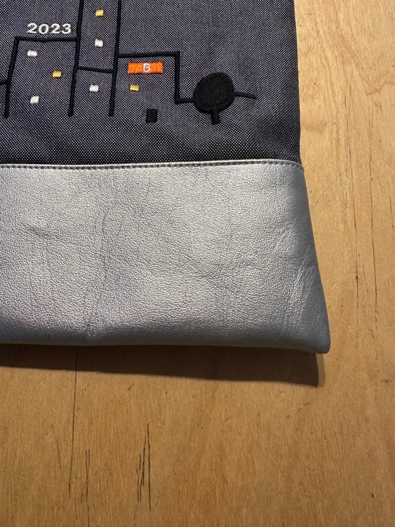 ファミリア×ビームス　デニムバッグ2023・卯柄