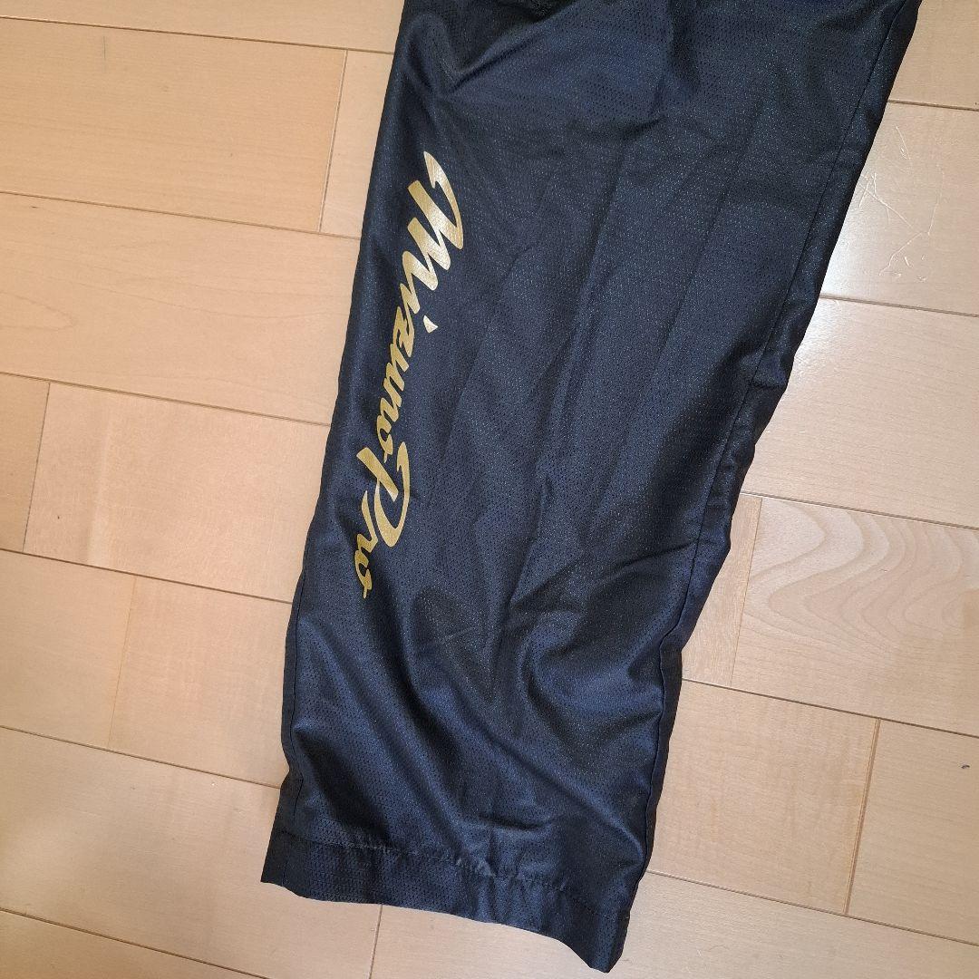 ミズノプロウインドブレーカー