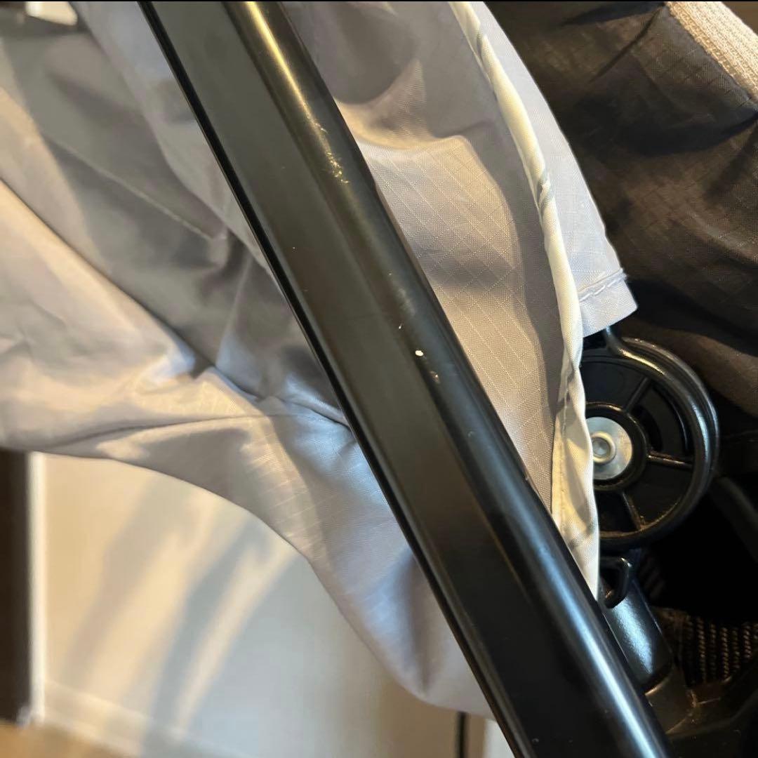 【美品】コンビ スゴカル 4キャス エアー エッグショック HK ライトグレー