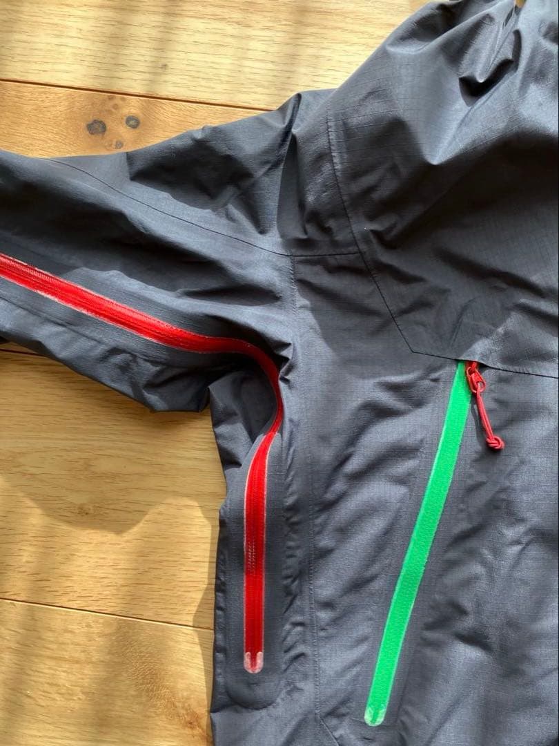 廃盤激レアマルチカラー ARC’TERYX Alpha SL Jacket S